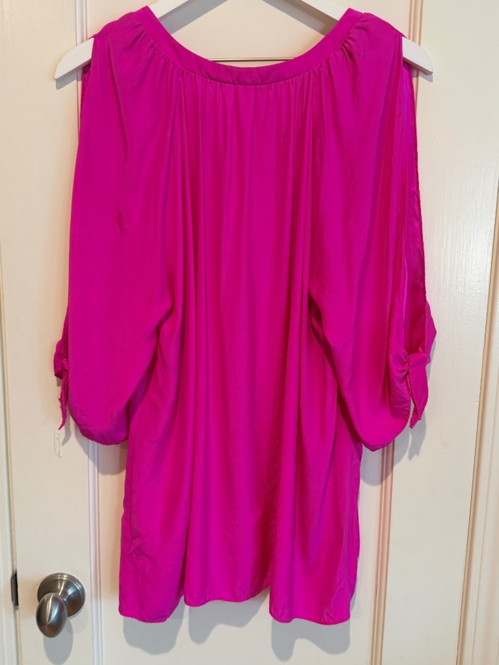 100% Silk Lilly Pulitzer Magenta Bryce Top with Open Slit Sleeve With Tie XL - Picture 8 of 10